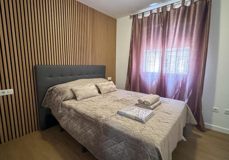 Segunda mano - Duplex - San Miguel de Salinas - Las Filipinas