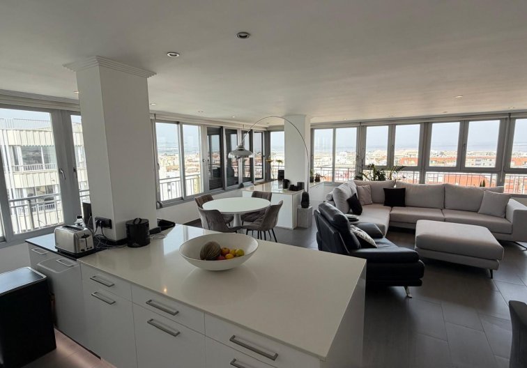 Segunda mano - Apartamento  - Torrevieja - Acequion