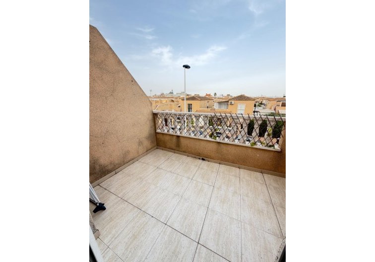 Segunda mano - Apartamento  - Torrevieja - Centro