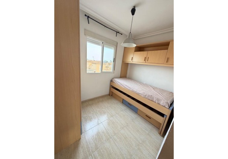 Segunda mano - Apartamento  - Torrevieja - Centro