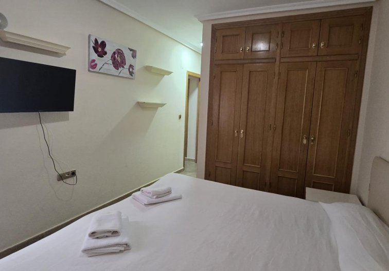 Segunda mano - Apartamento  - Torrevieja - Parque De Las Naciones