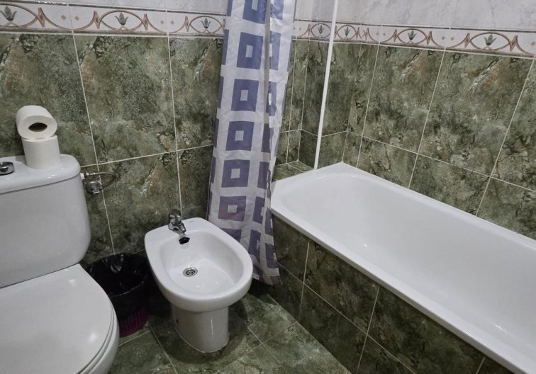 Segunda mano - Apartamento  - Torrevieja - Parque De Las Naciones