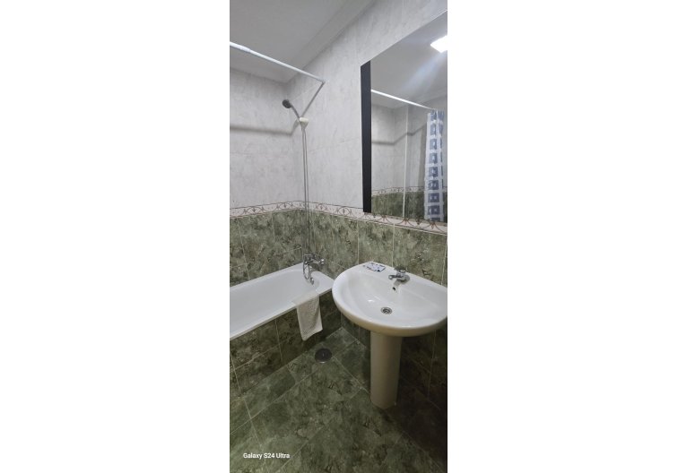 Segunda mano - Apartamento  - Torrevieja - Parque De Las Naciones