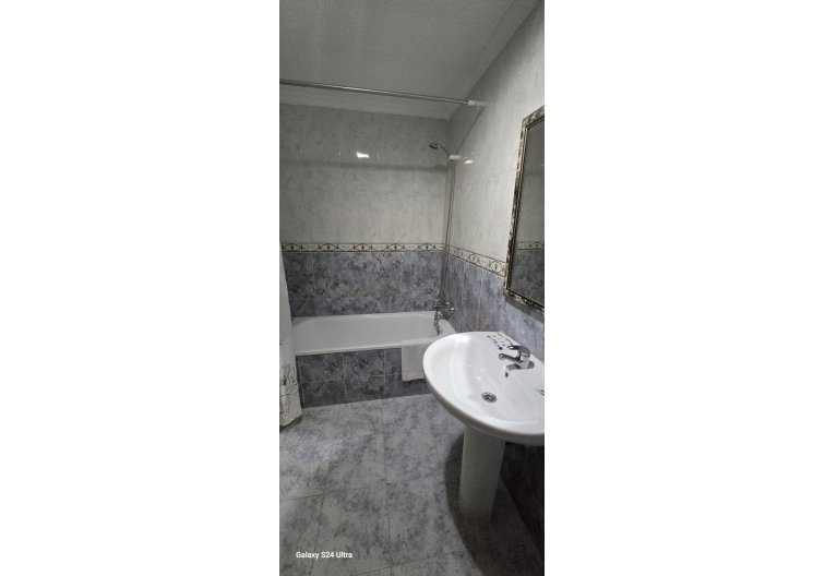 Segunda mano - Apartamento  - Torrevieja - Parque De Las Naciones