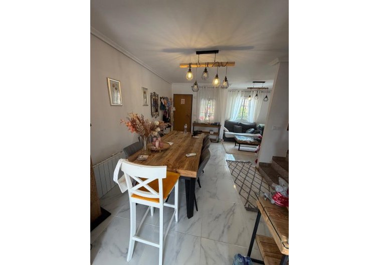 Segunda mano - Bungalow - Torrevieja - Zona Los Frutales
