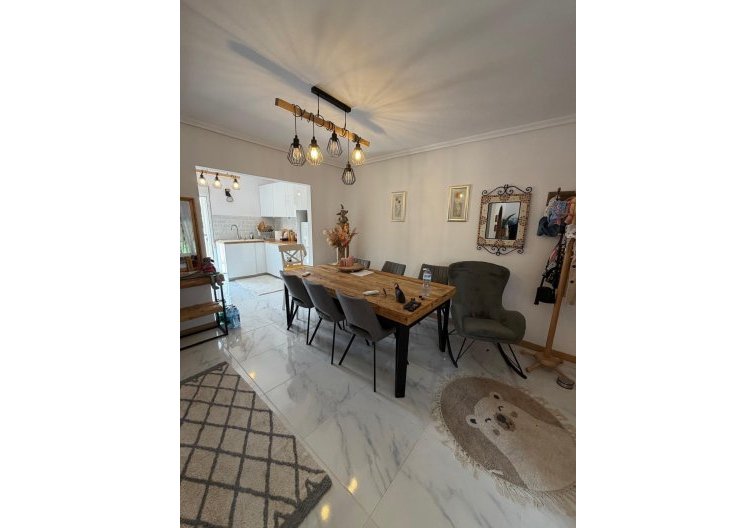 Segunda mano - Bungalow - Torrevieja - Zona Los Frutales