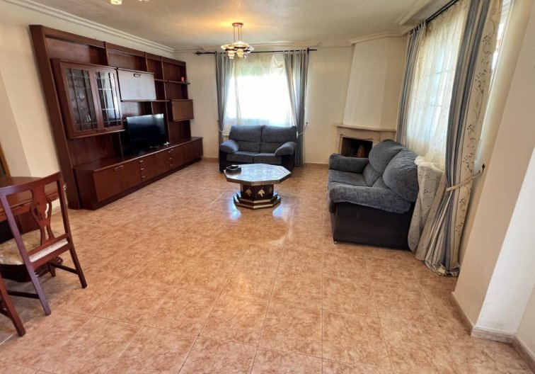Segunda mano - villa - Torrevieja - Aguas Nuevas