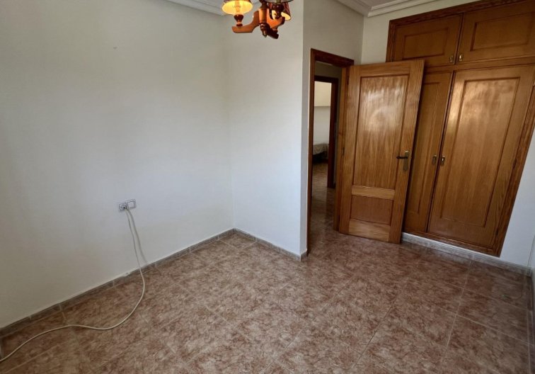 Segunda mano - villa - Torrevieja - Aguas Nuevas