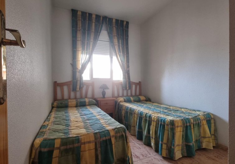 Segunda mano - Apartamento  - Torrevieja - Centro