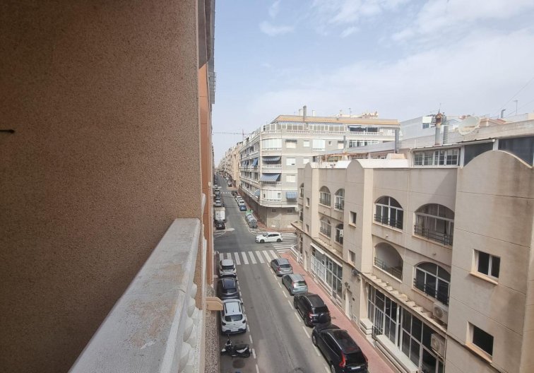 Segunda mano - Apartamento  - Torrevieja - Centro