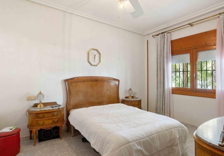 Segunda mano - villa - Torrevieja - Los Balcones 