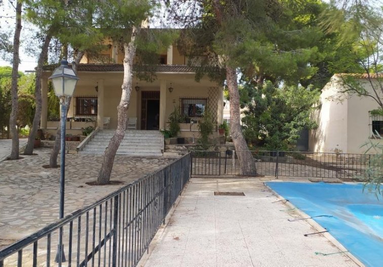 Segunda mano - villa - Torrevieja - Los Balcones 