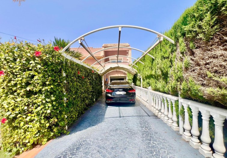 Segunda mano - villa - Torrevieja - Los Balcones - Los Altos Del Edén