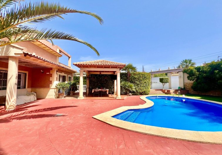 Segunda mano - villa - Torrevieja - Los Balcones - Los Altos Del Edén