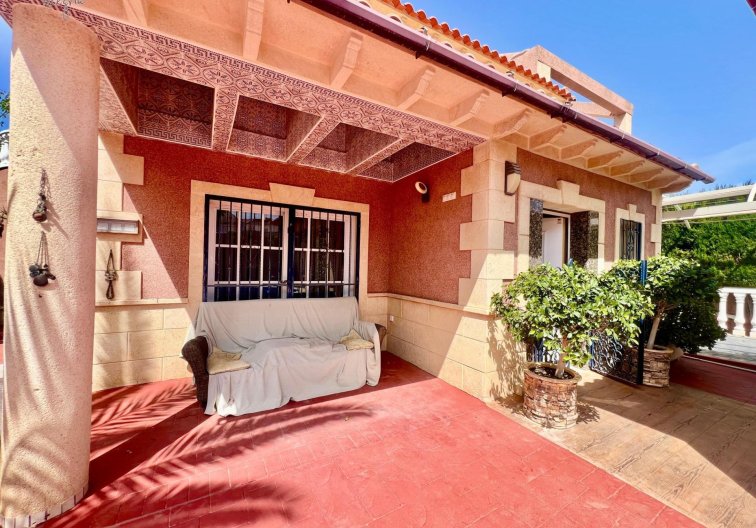 Segunda mano - villa - Torrevieja - Los Balcones - Los Altos Del Edén