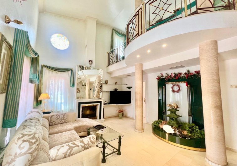 Segunda mano - villa - Torrevieja - Los Balcones - Los Altos Del Edén