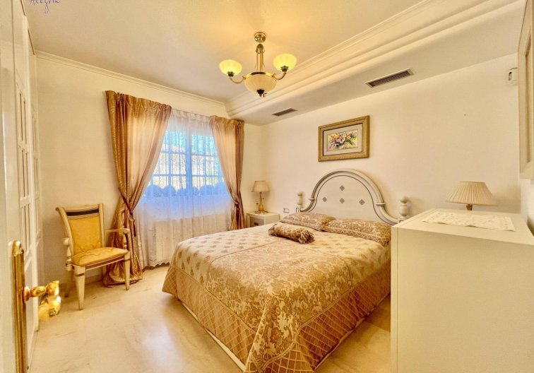 Segunda mano - villa - Torrevieja - Los Balcones - Los Altos Del Edén