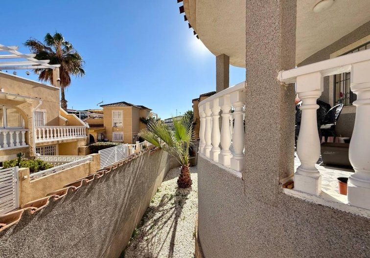 Segunda mano - villa - Orihuela Costa - Playa Flamenca