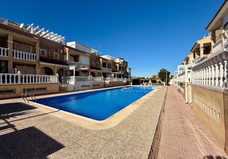 Segunda mano - villa - Orihuela Costa - Playa Flamenca