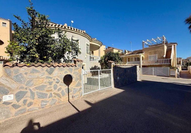 Segunda mano - villa - Orihuela Costa - Playa Flamenca