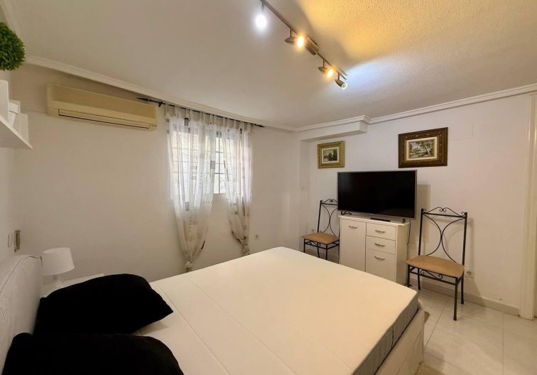 Segunda mano - villa - Orihuela Costa - Playa Flamenca