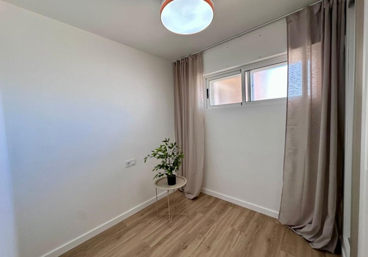 Segunda mano - Apartamento  - Torrevieja - Habaneras