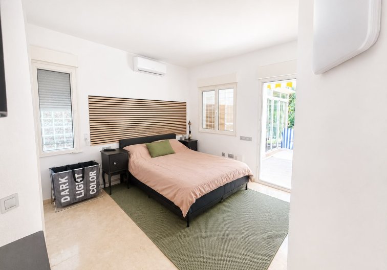 Segunda mano - villa - Villamartin - Costa Blanca