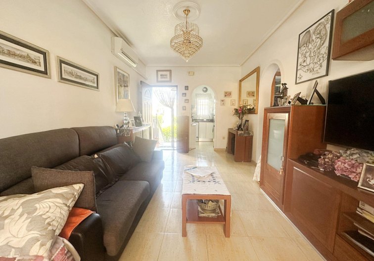 Segunda mano - Bungalow - Torrevieja - Aguas Nuevas