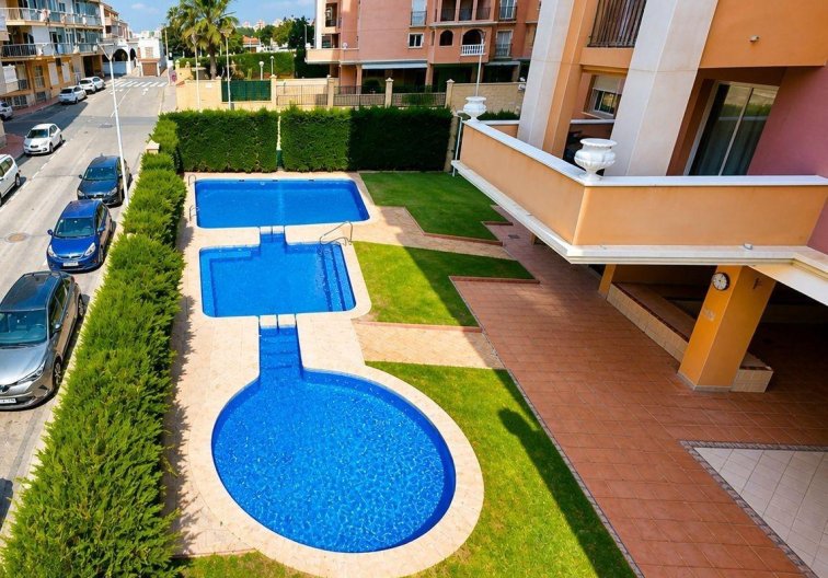 Wiederverkauf - Wohnung - Torrevieja - Los Frutales