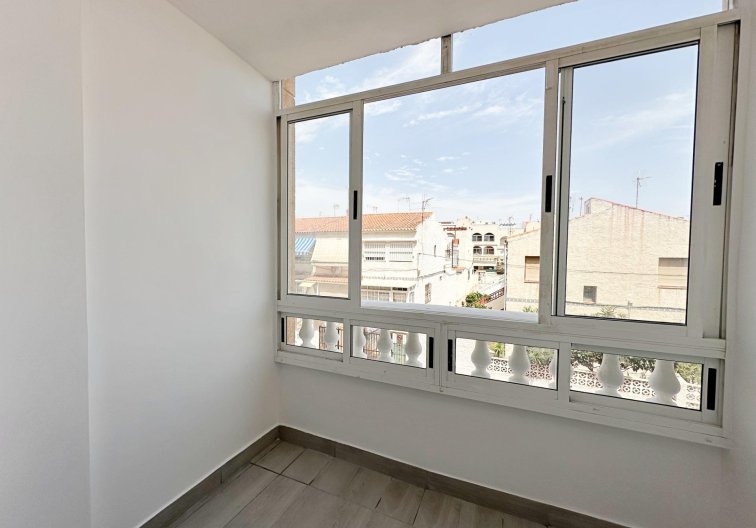 Segunda mano - Apartamento  - Torrevieja - Centro