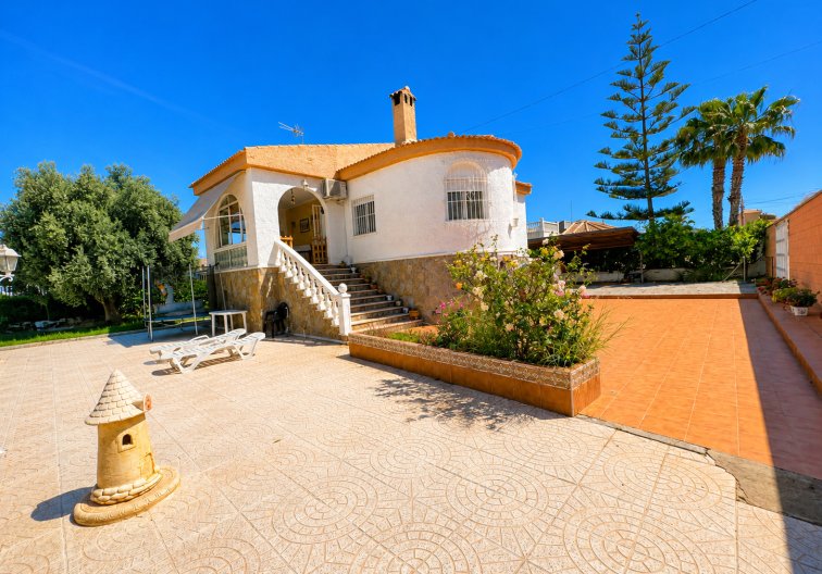 Revente - villa - Torrevieja - Costa Blanca