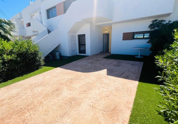 Segunda mano - Apartamento  - Vistabella Golf Entre Naranjos - Inland
