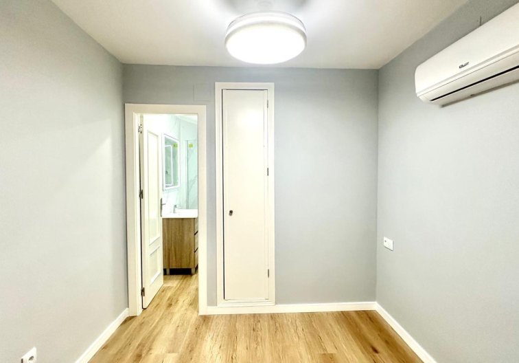 Segunda mano - Apartamento  - Torrevieja - La Mata Pueblo