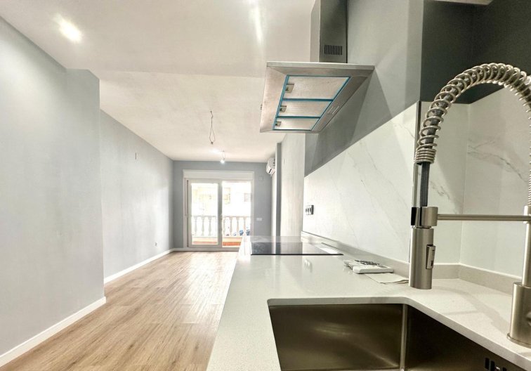 Segunda mano - Apartamento  - Torrevieja - La Mata Pueblo