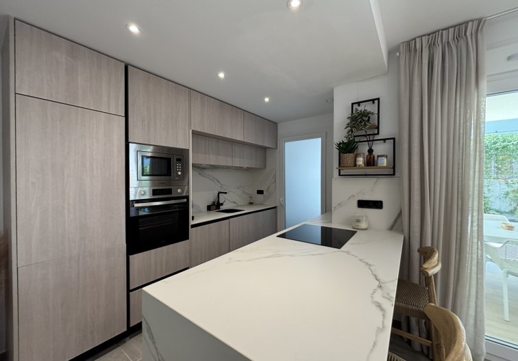 Segunda mano - Apartamento  - La Finca Golf Resort - Inland