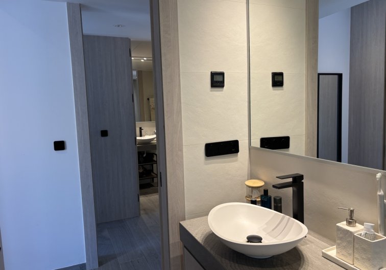 Segunda mano - Apartamento  - La Finca Golf Resort - Inland