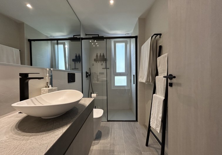 Segunda mano - Apartamento  - La Finca Golf Resort - Inland