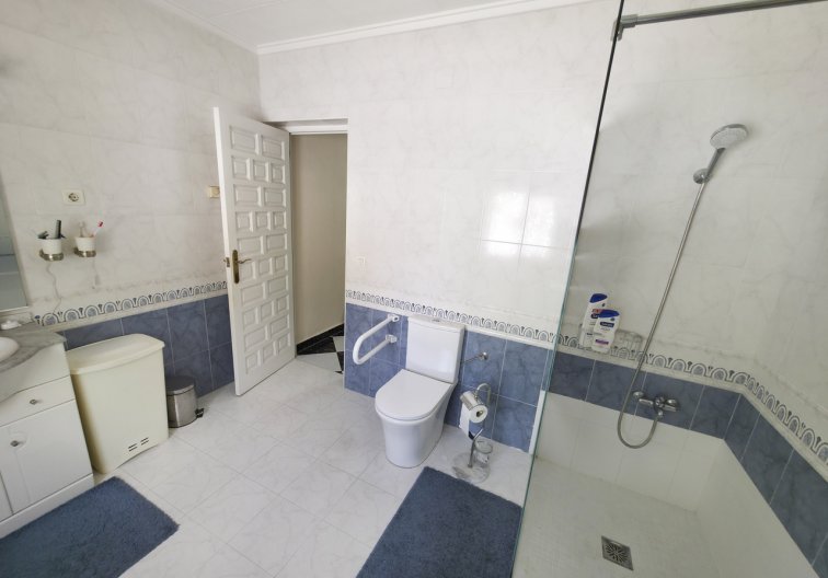 Revente - villa - Torrevieja - Costa Blanca