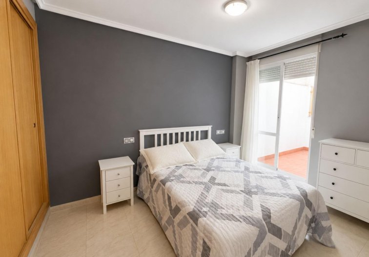 Segunda mano - Apartamento  - Torrevieja - Estacion De Autobuses