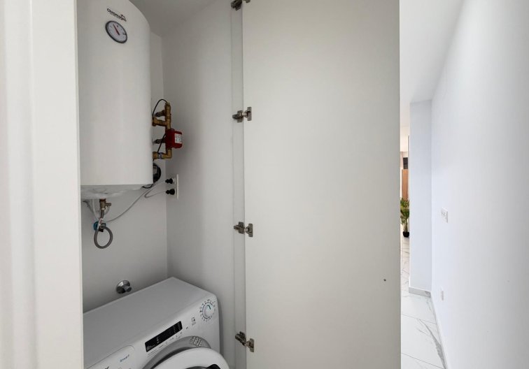Segunda mano - Apartamento  - Torrevieja - Estacion De Autobuses