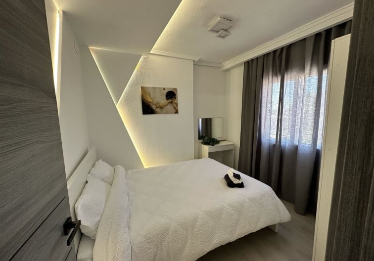 Segunda mano - Apartamento  - Torrevieja - Centro