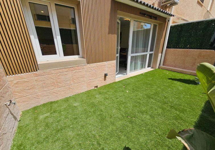 Segunda mano - Bungalow - Torrevieja - Los Europeos