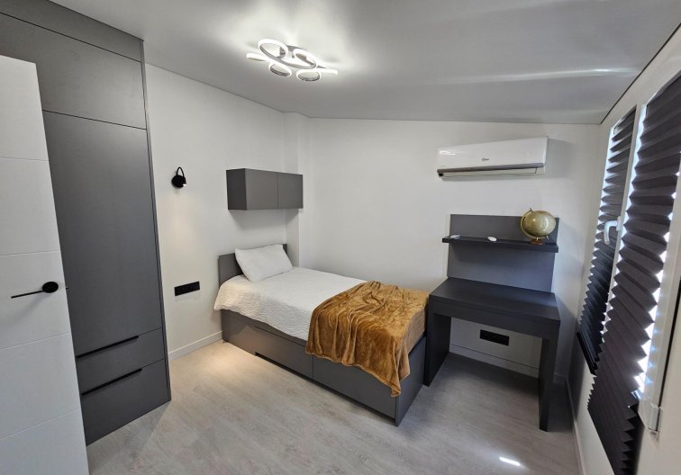 Segunda mano - Bungalow - Torrevieja - Los Europeos