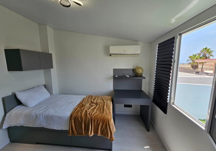 Segunda mano - Bungalow - Torrevieja - Los Europeos