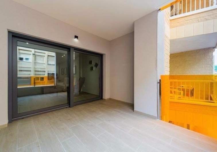 Segunda mano - Apartamento  - Torrevieja - La Mata