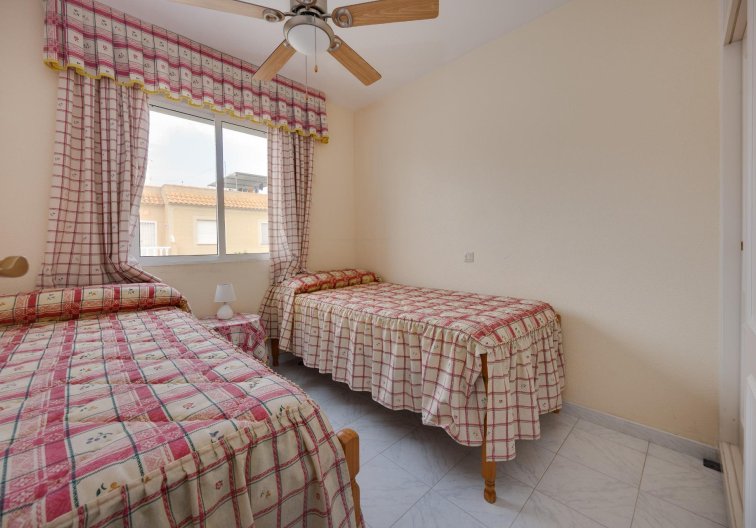 Segunda mano - villa - Torrevieja - El Limonar