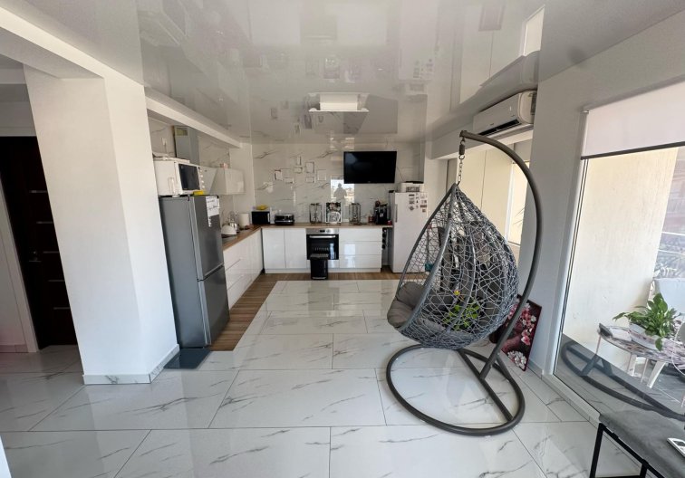 Segunda mano - Apartamento  - Torrevieja - Zona Los Frutales