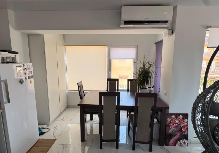 Segunda mano - Apartamento  - Torrevieja - Zona Los Frutales