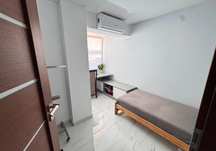 Segunda mano - Apartamento  - Torrevieja - Zona Los Frutales