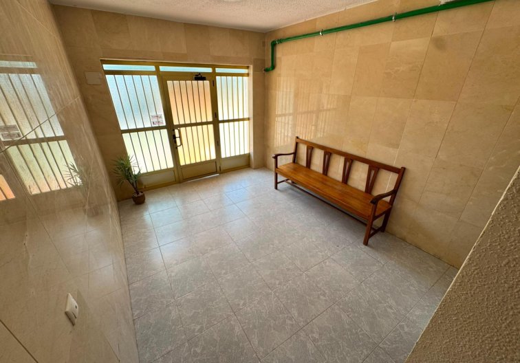 Segunda mano - Apartamento  - Torrevieja - Zona Los Frutales